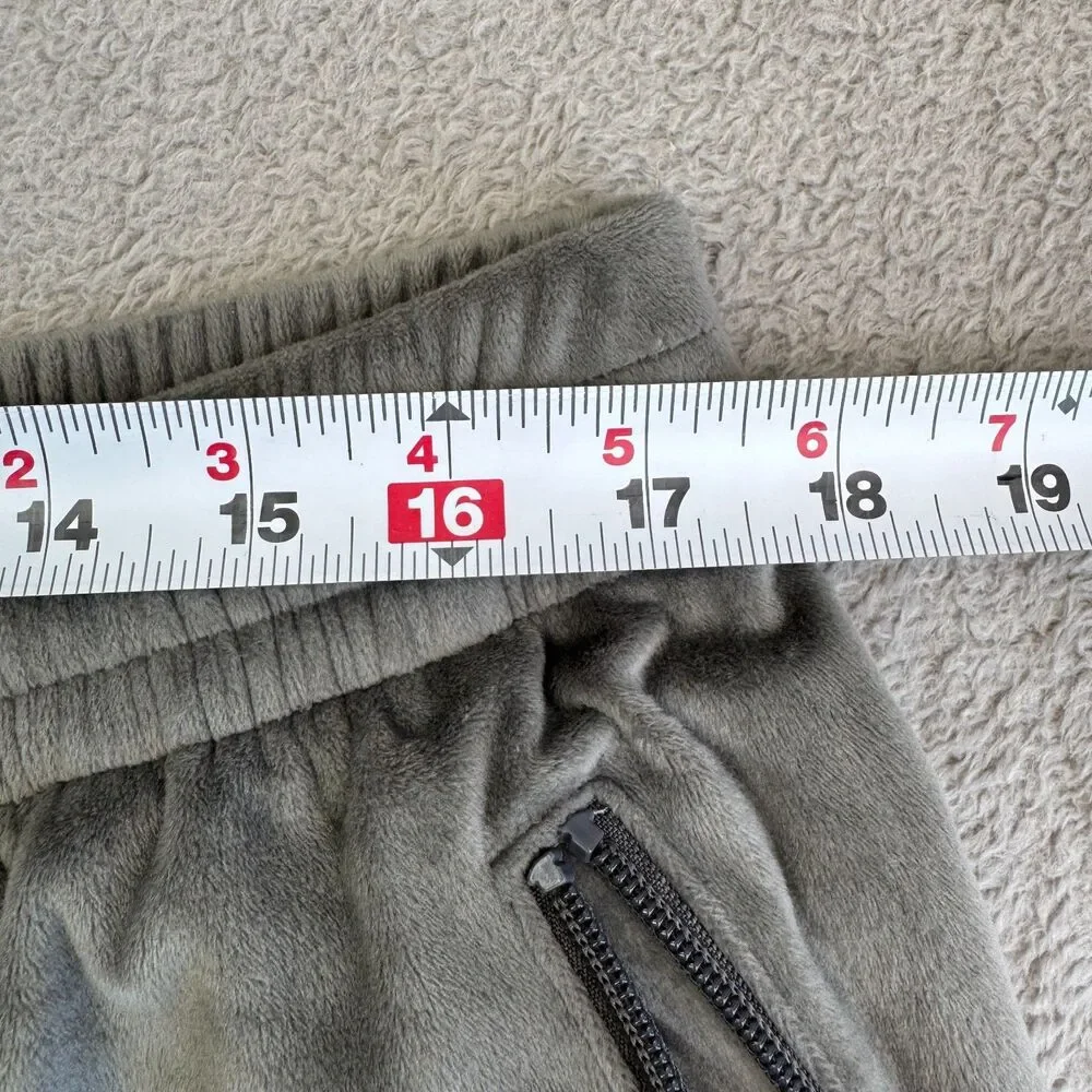 SKIMS velour sweatpants
